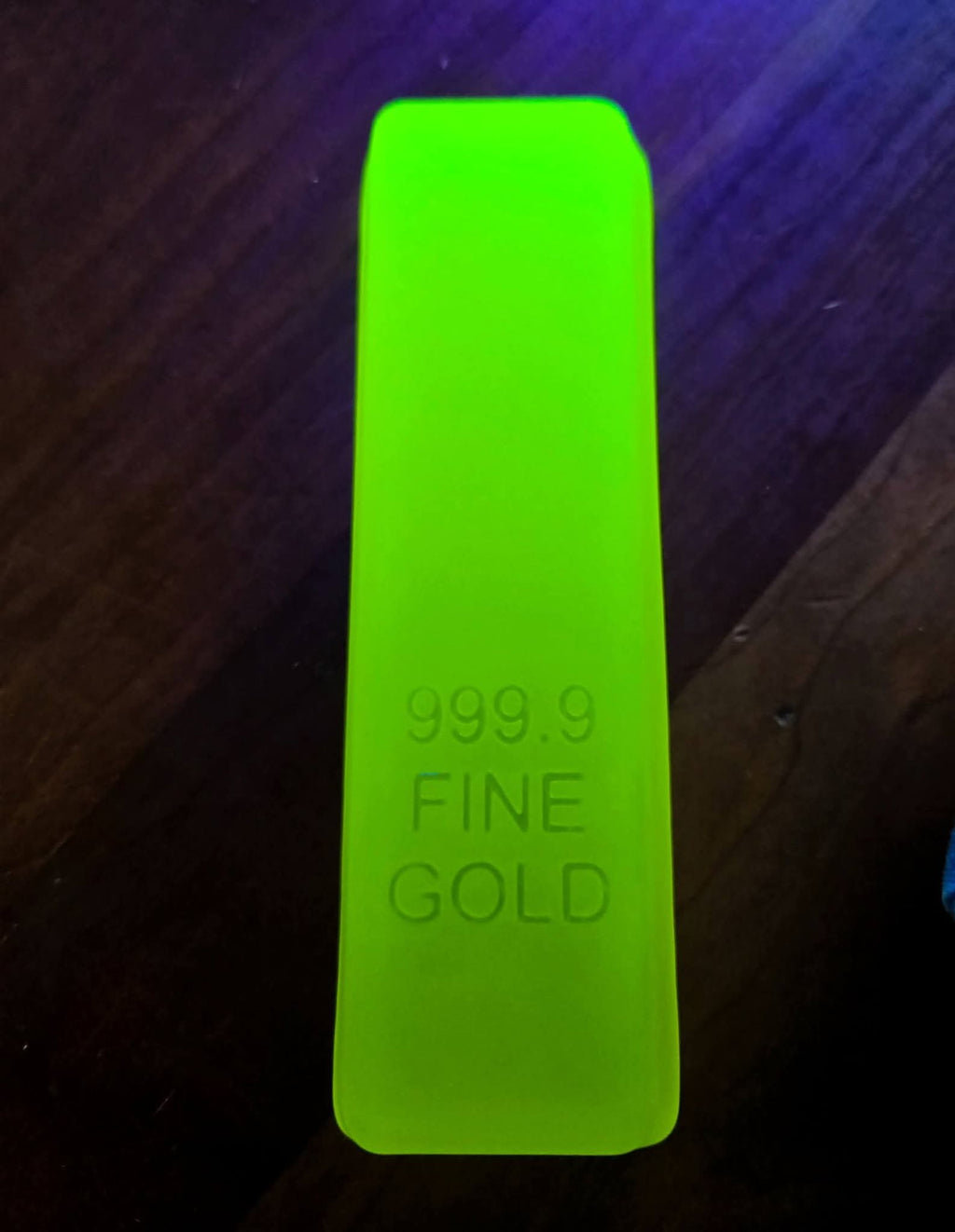 PRE-ORDER URANIUM GLASS GOLD BAR