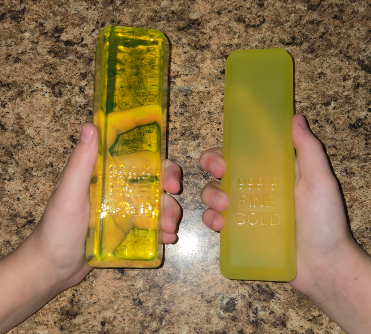 PRE-ORDER GLASS GOLD BAR 2 Options