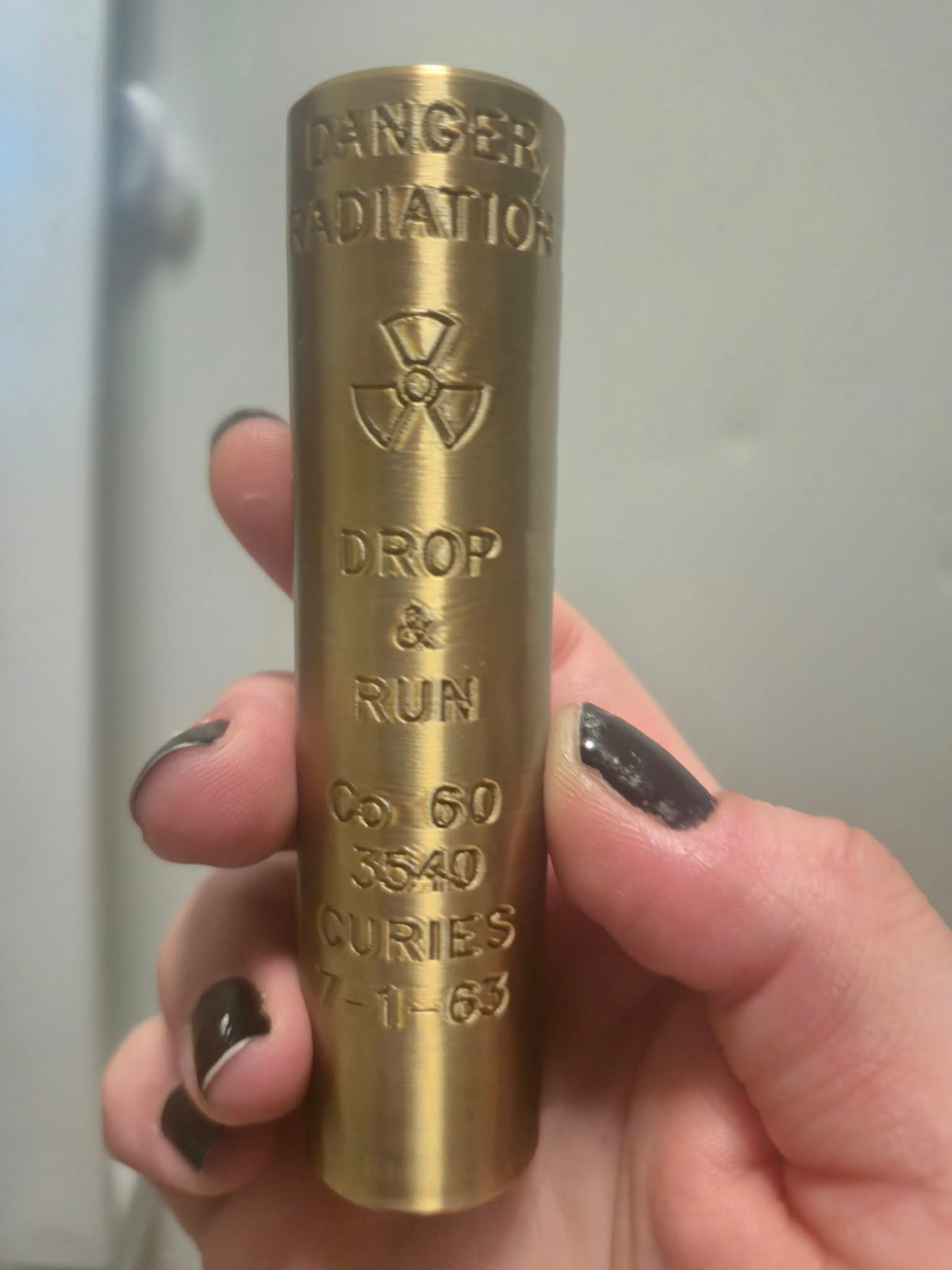 Co-60 ‘Drop & Run’ Historical Source Replica — Inert / Non-Radioactive.